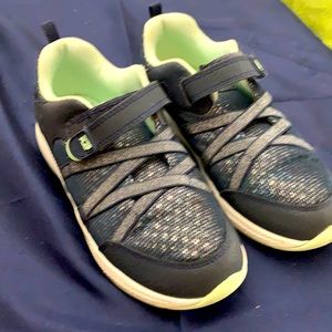 Stride Rite made2play® navy sneaker  used 3XW